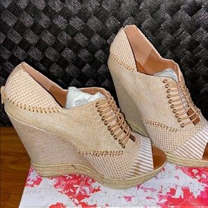 Tan colored Wedges